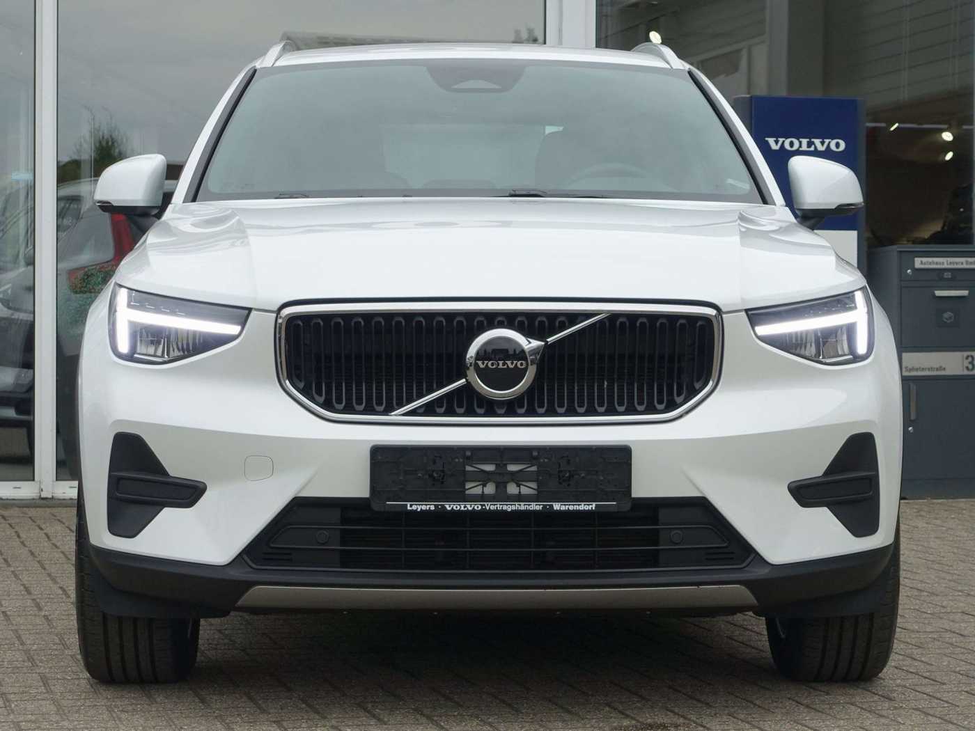 Volvo  Core B3 Mild-Hybrid/Kamera/Pilot/Memory/LED