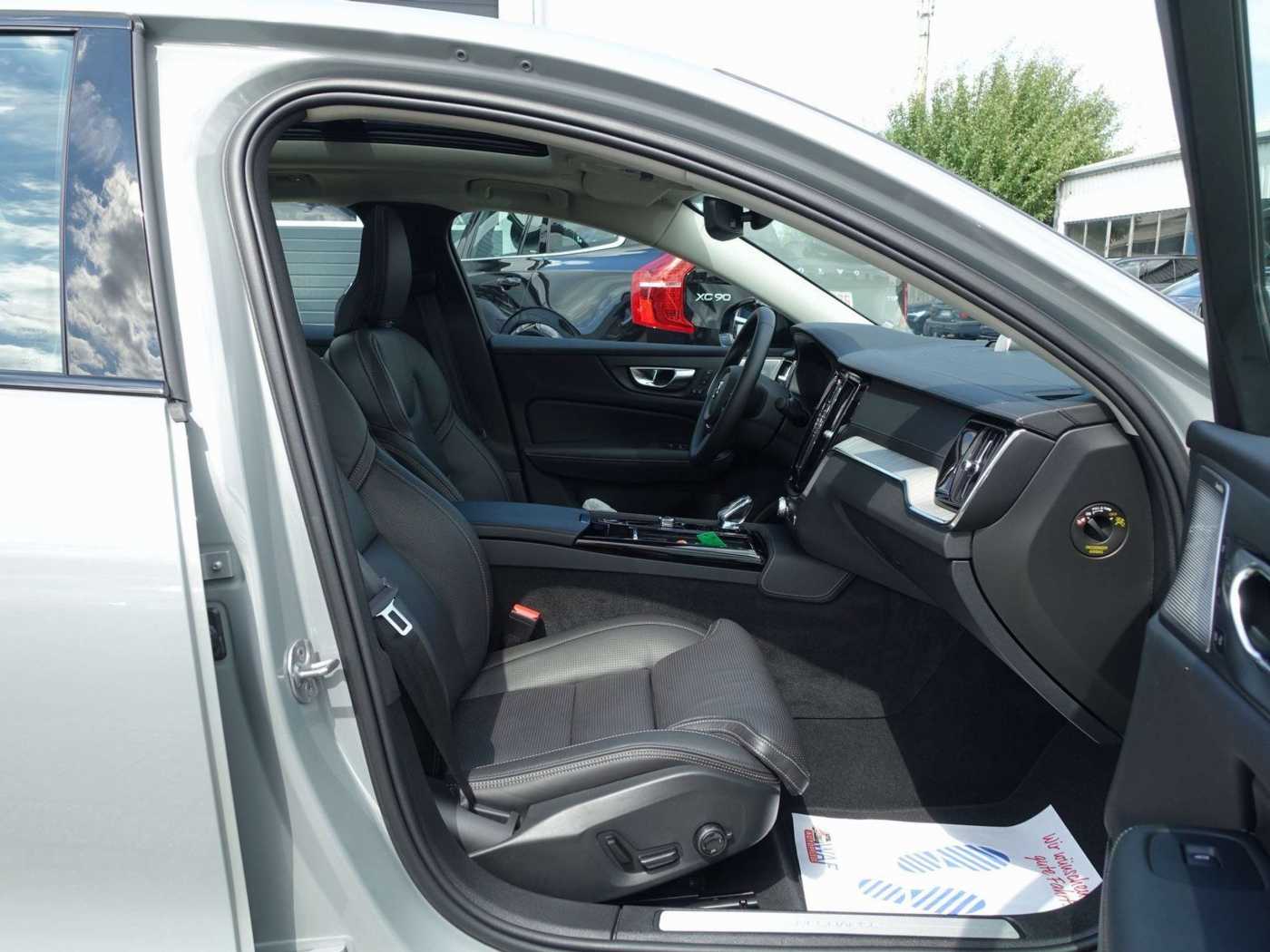 Volvo  Recharge Ultimate T8 AWD/Massage/360°/B&W
