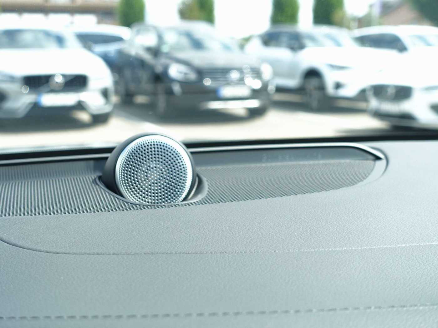 Volvo  Recharge Ultimate T8 AWD/Massage/360°/B&W