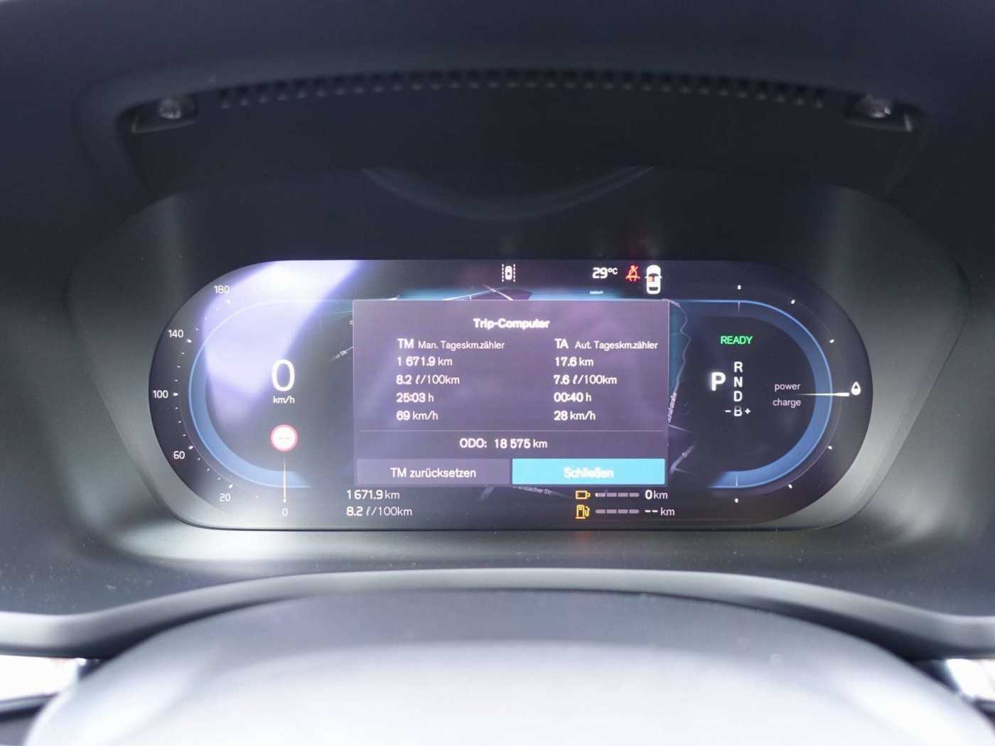 Volvo  Plus T6 AWD Plug-in Hybrid/Pano/360°/AHK