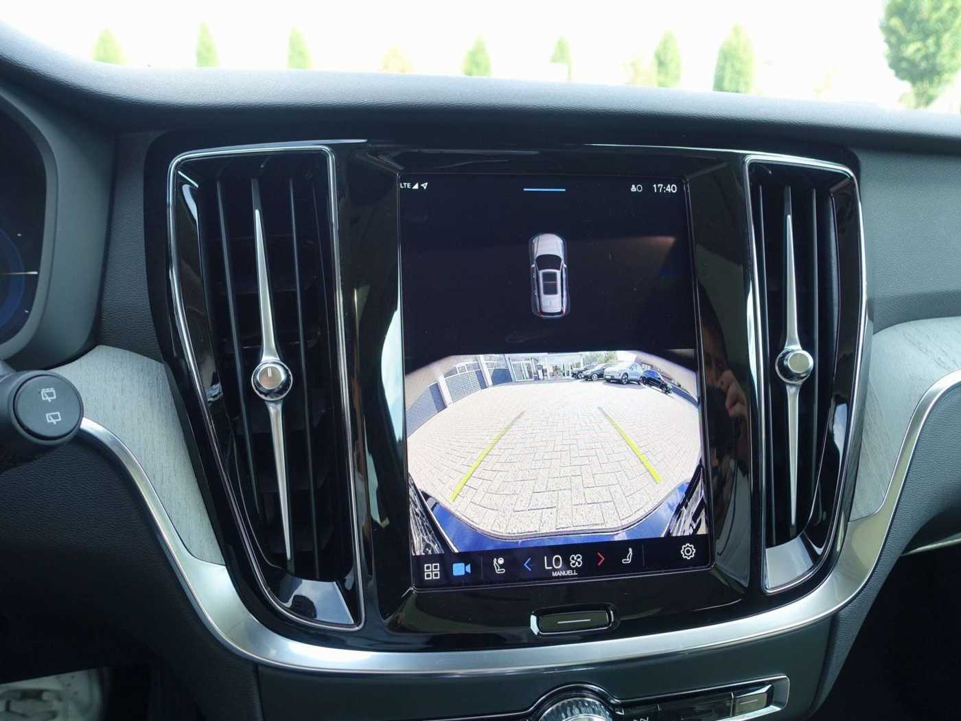 Volvo  Plus T6 AWD Plug-in Hybrid/Pano/360°/AHK