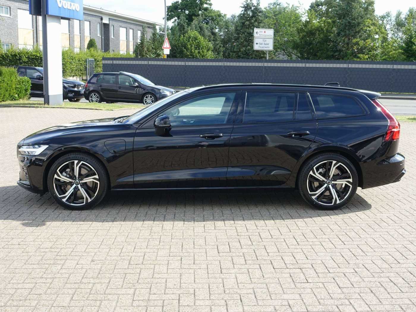 Volvo  Plus T6 AWD Plug-in Hybrid/Pano/360°/AHK