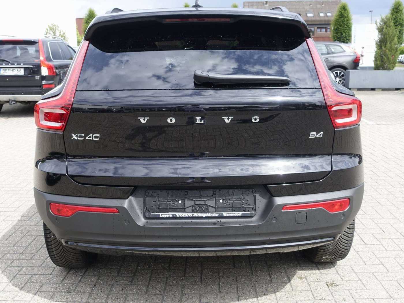 Volvo  B4 Mild-Hybrid Plus Dark/360°/H&K/Memory