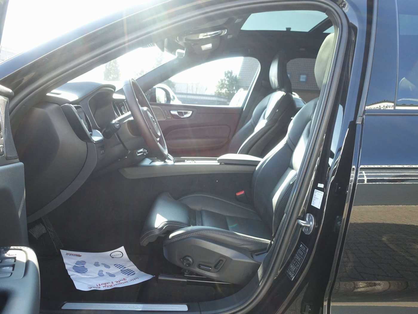 Volvo  Recharge Black Edition Plus T6 AWD/360°/