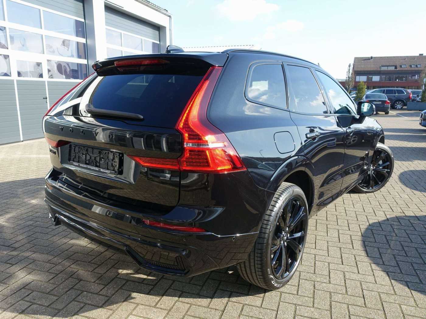 Volvo  Recharge Black Edition Plus T6 AWD/360°/