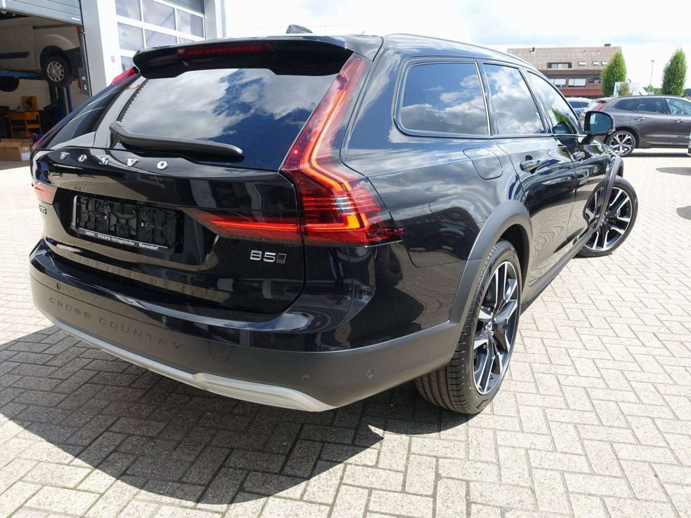 Volvo  Ultimate B5 AWD/B&W/Massage