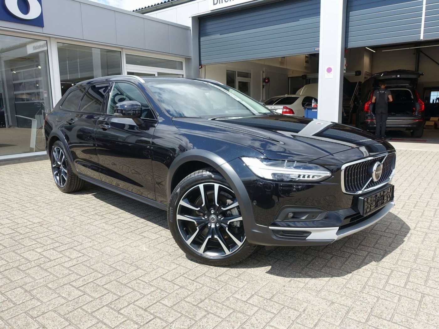 Volvo  Ultimate B5 AWD/B&W/Massage