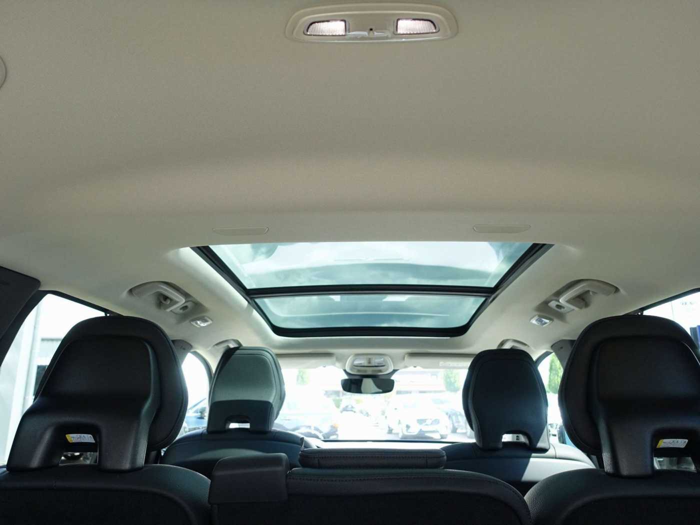 Volvo  Recharge Plus Dark T8 AWD/AHK/Pano/360°/H&K