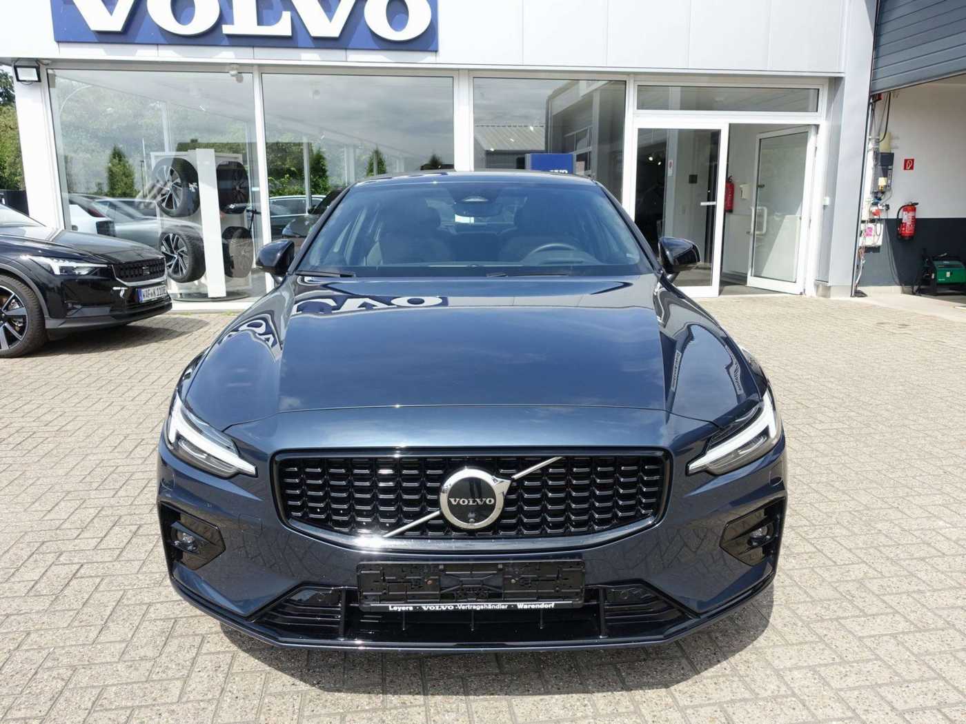 Volvo  B5 AWD Ultimate/360°/Memory/Head-UP