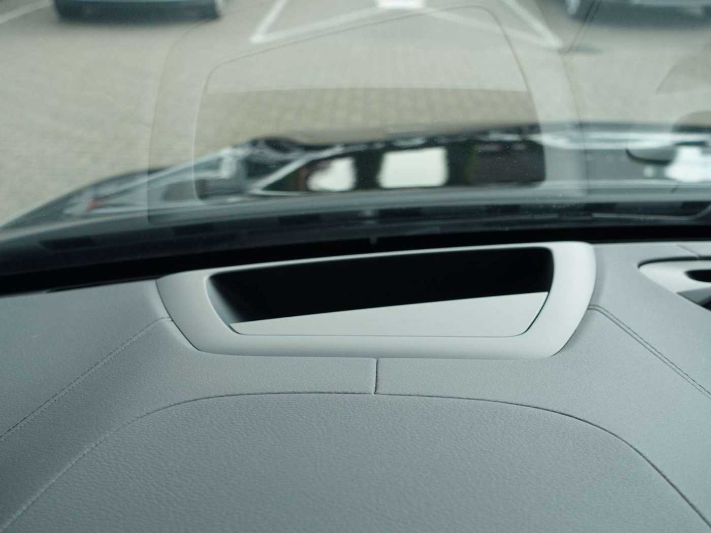 Volvo  Ultra Dark T6 AWD Plug-in Hybrid B&W/AHK/360