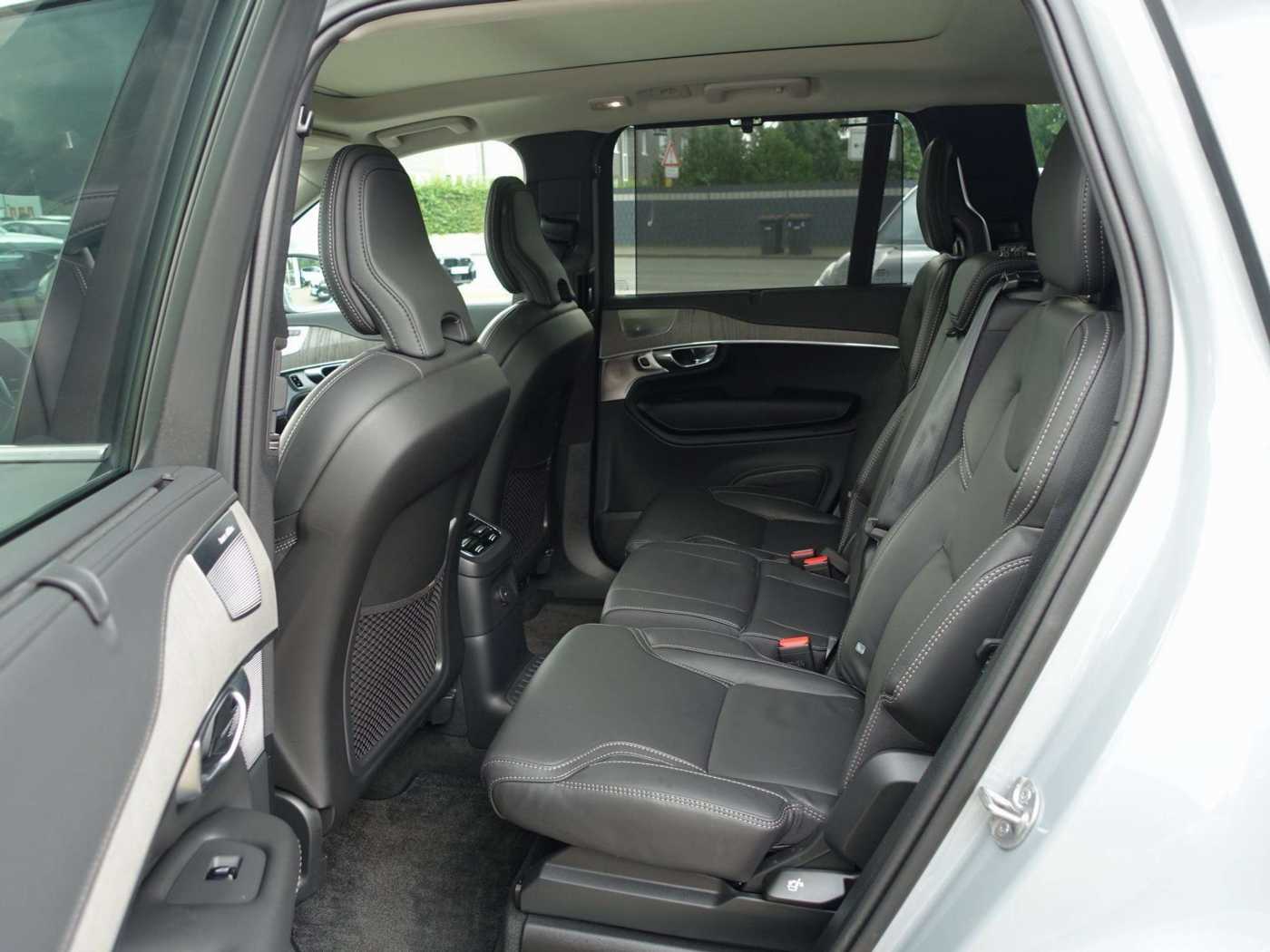 Volvo  Plus Bright T8 AWD HUD/B&W/FOUR-C/AHK/360