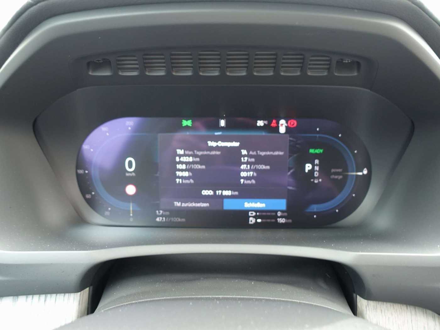 Volvo  Plus Bright T8 AWD HUD/B&W/FOUR-C/AHK/360