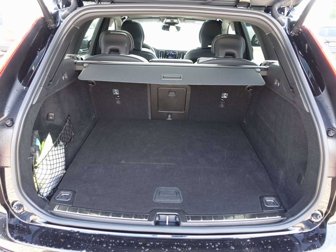Volvo  Black Edition Plus T8 AWD/360°Cam/HeadUp