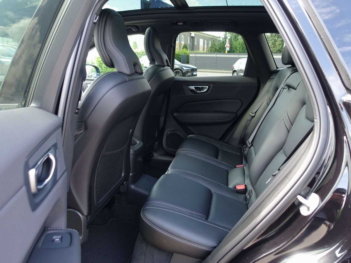 Volvo  Black Edition Plus T8 AWD/360°Cam/HeadUp