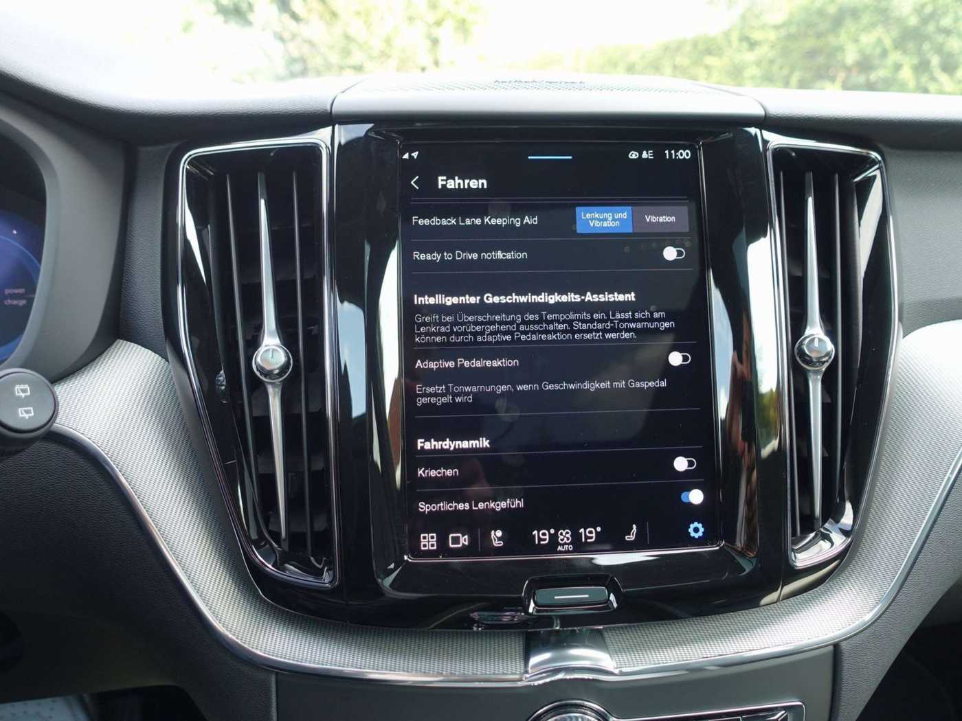 Volvo  Black Edition Plus T8 AWD/360°Cam/HeadUp