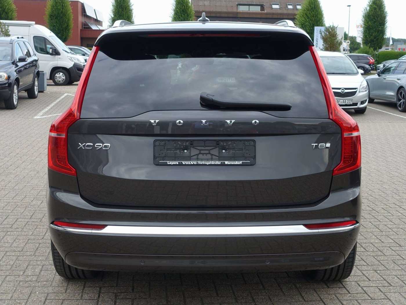 Volvo  Plus Bright T8 AWD PANO/B&W/FOUR-C/AHK/BLIS