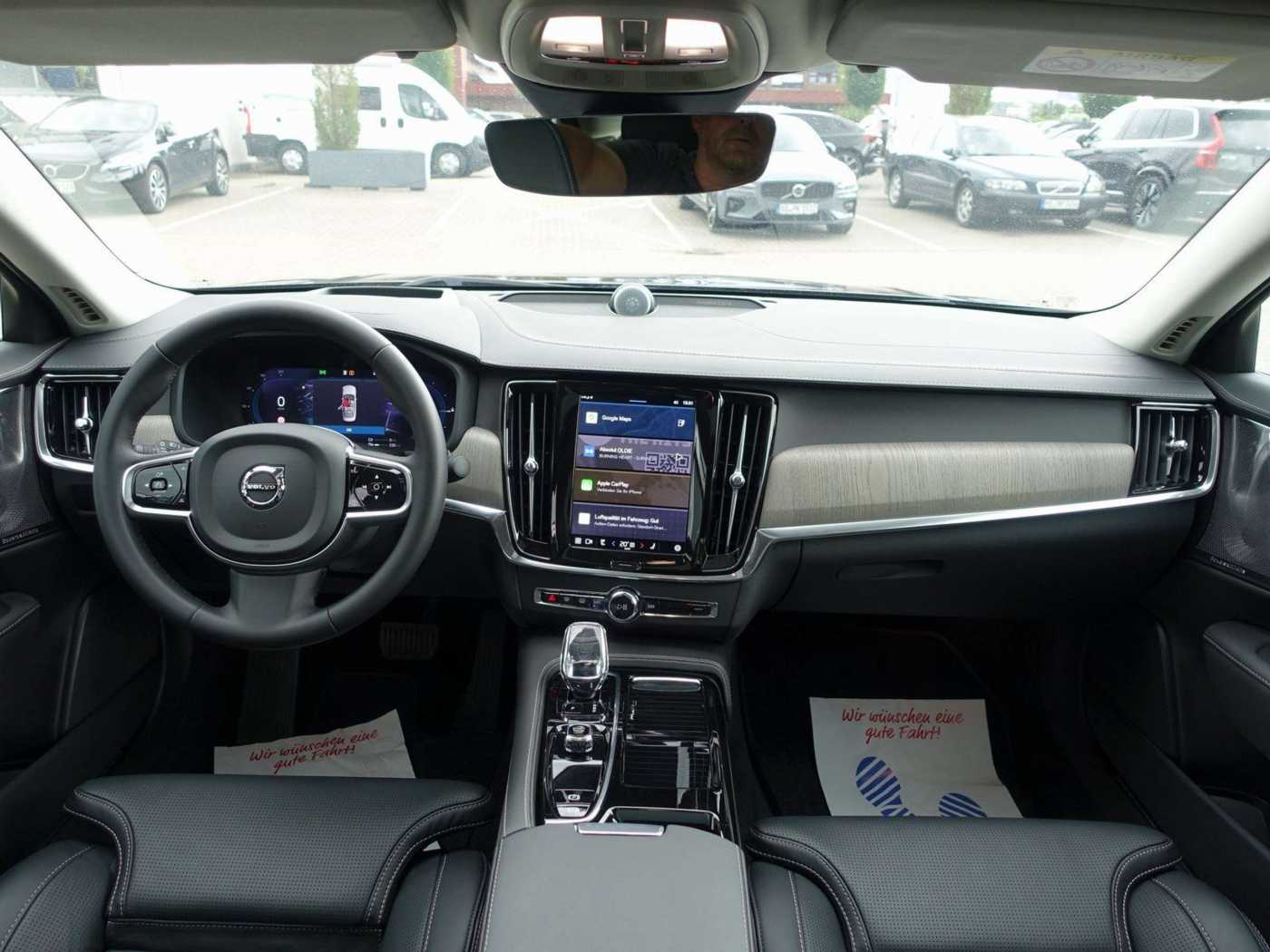 Volvo  Recharge Ultimate T8 AWD B&W/HUD/SHD/360°