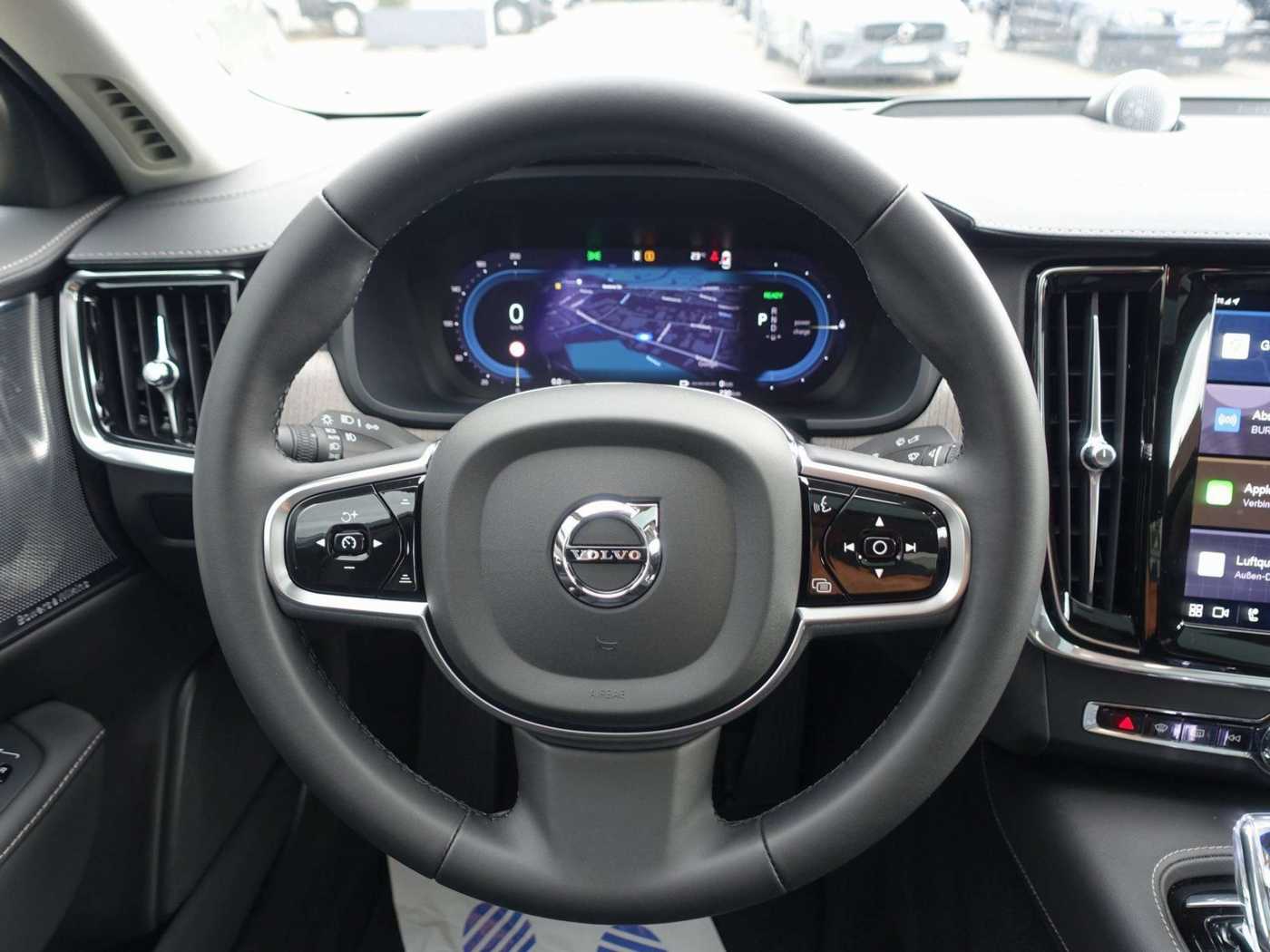 Volvo  Recharge Ultimate T8 AWD B&W/HUD/SHD/360°