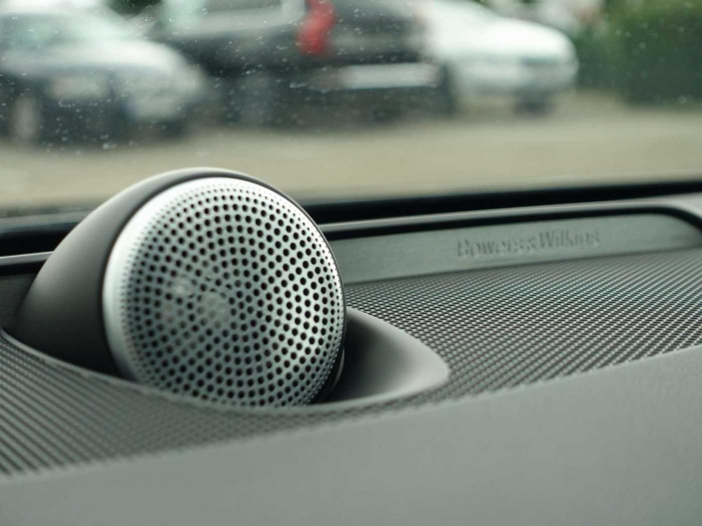 Volvo  Recharge Ultimate T8 AWD B&W/HUD/SHD/360°