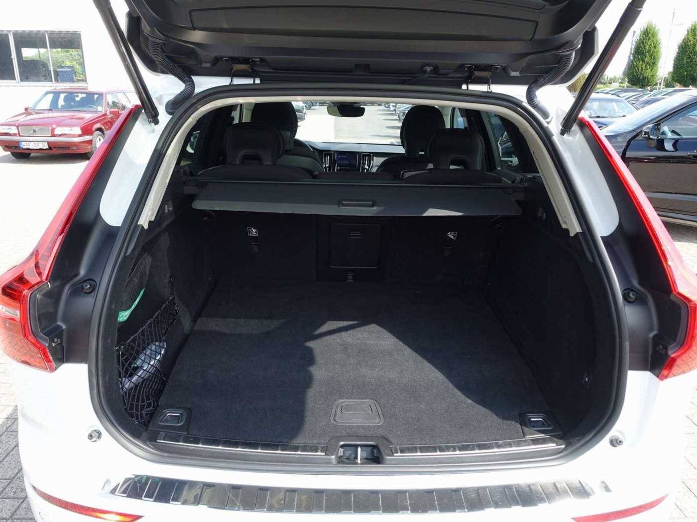 Volvo  T6 AWD Inscription Expr. AHK/W-Paket/ACC