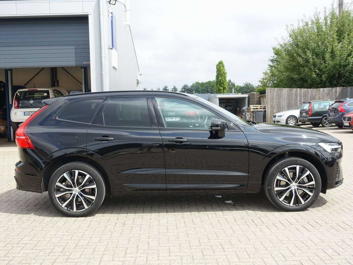 Volvo  Recharge Plus Dark T8 AWD PANO/AHK/BLIS/KAM
