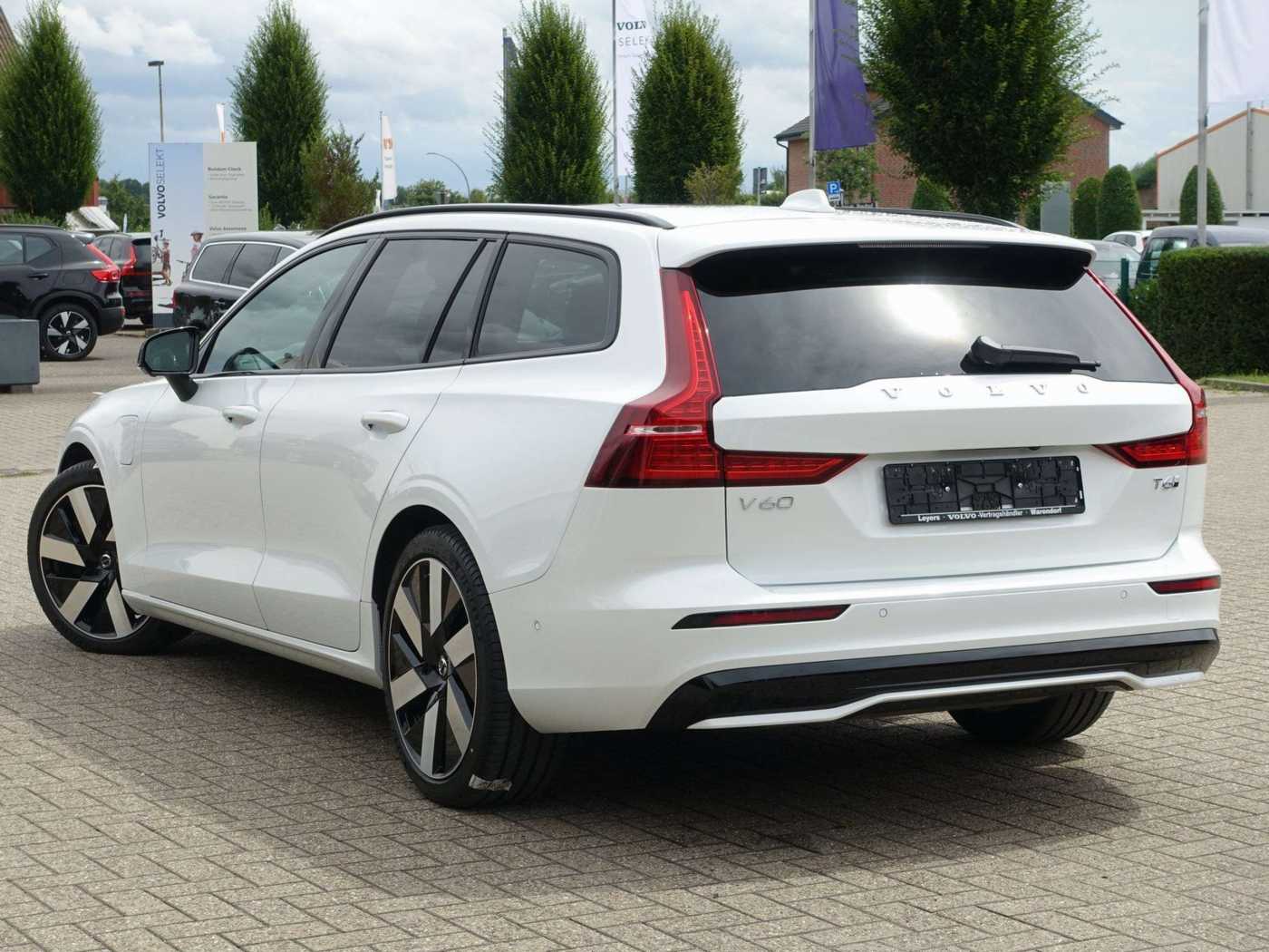 Volvo  Ultra T6 AWD Plug-in Hybrid/360°Cam/AHK/BLIS
