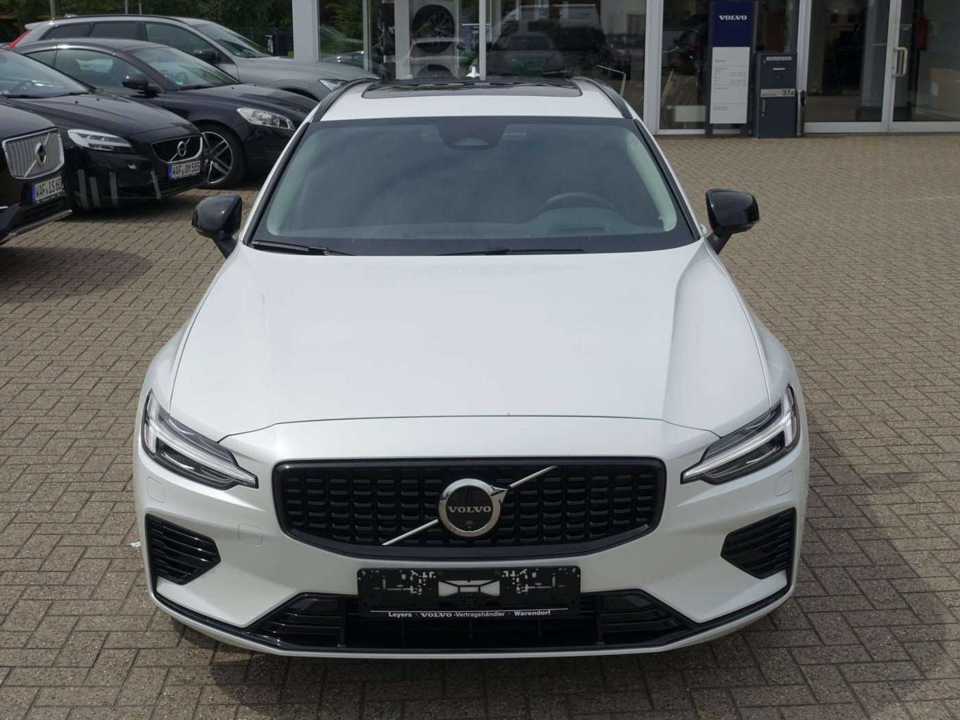 Volvo  Ultra T6 AWD Plug-in Hybrid/360°Cam/AHK/BLIS