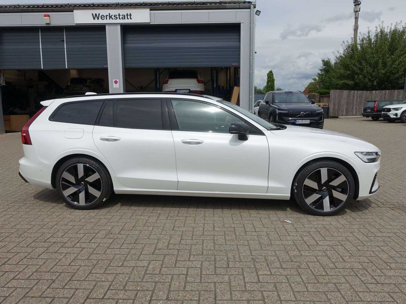 Volvo  Ultra T6 AWD Plug-in Hybrid/360°Cam/AHK/BLIS