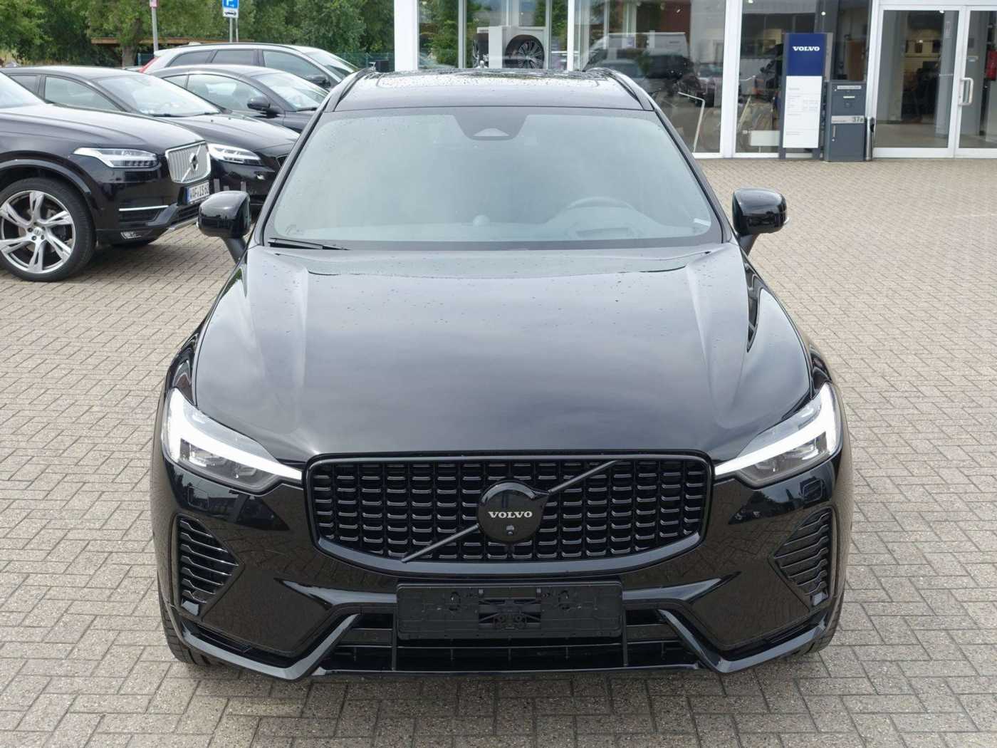 Volvo  Black Edition Ultra T6 AWD B&W/PANO/HUD/360