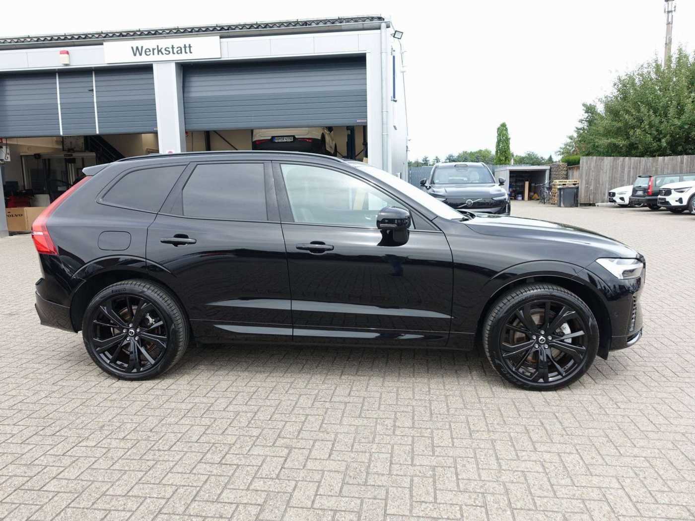 Volvo  Black Edition Ultra T6 AWD B&W/PANO/HUD/360