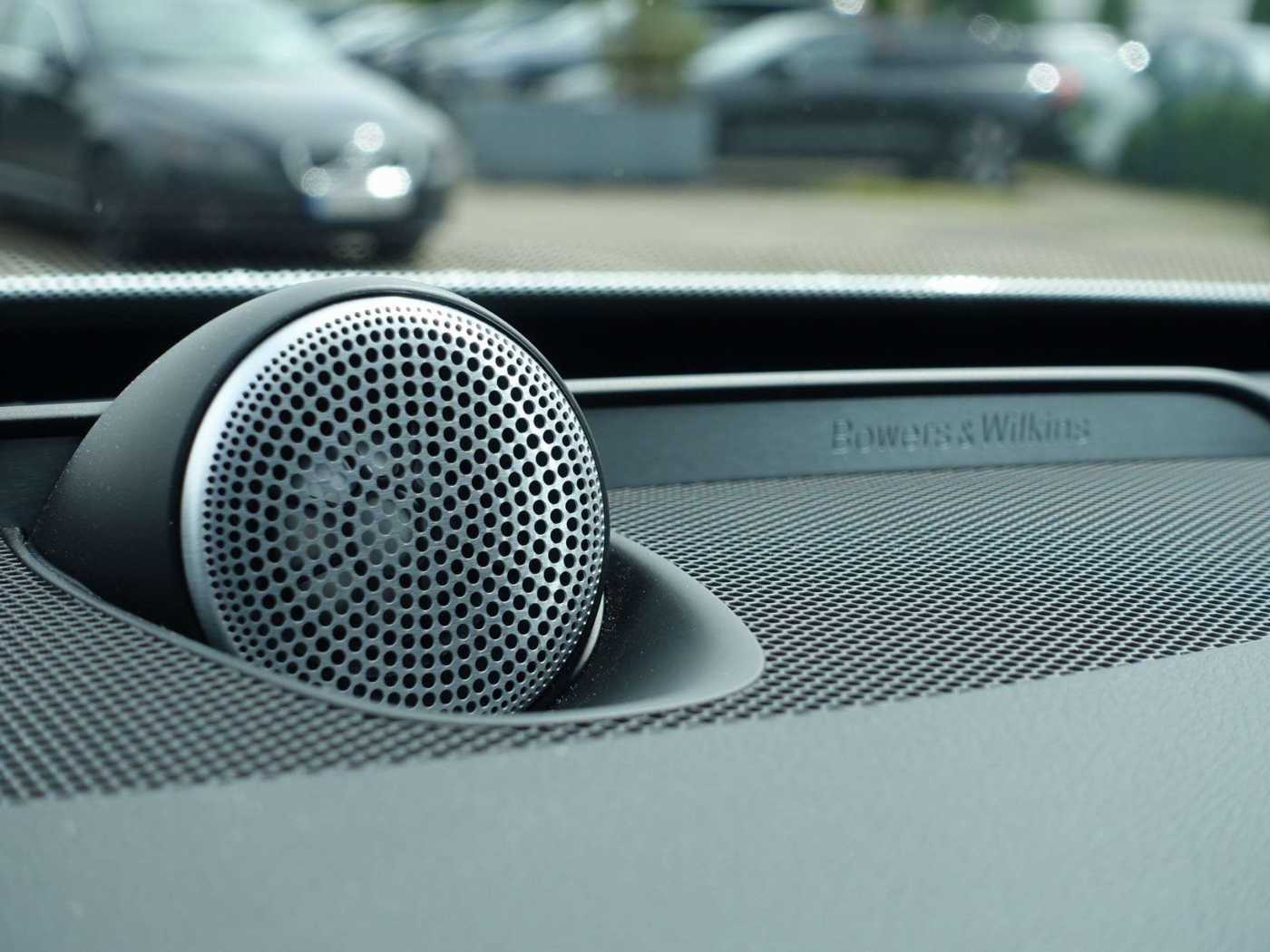 Volvo  Plus Bright T8 AWD Plug-in Hybrid PANO/B&W