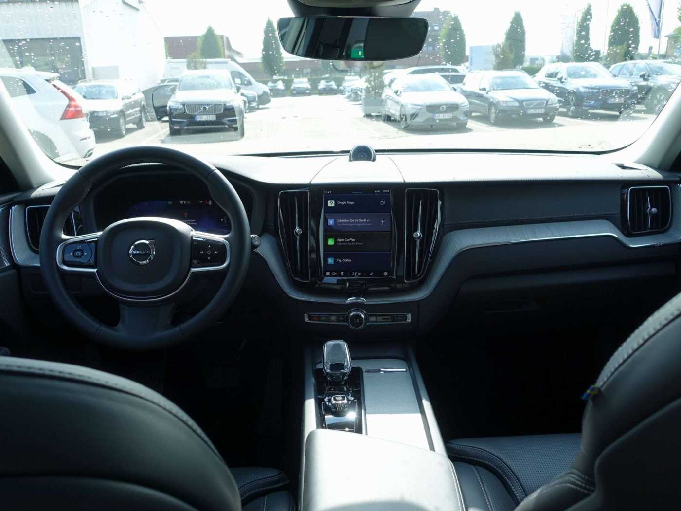 Volvo  Ultra Dark B5 AWD/Four-C/360°Cam/Massage