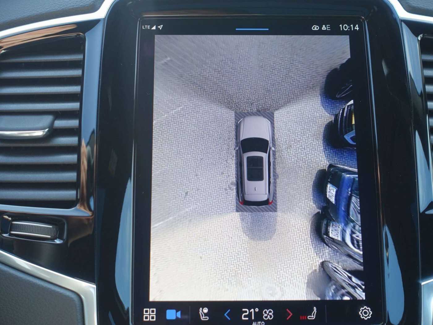 Volvo  Plus T8 AWD Plug-in Hybrid/FourC/AHK/B&W