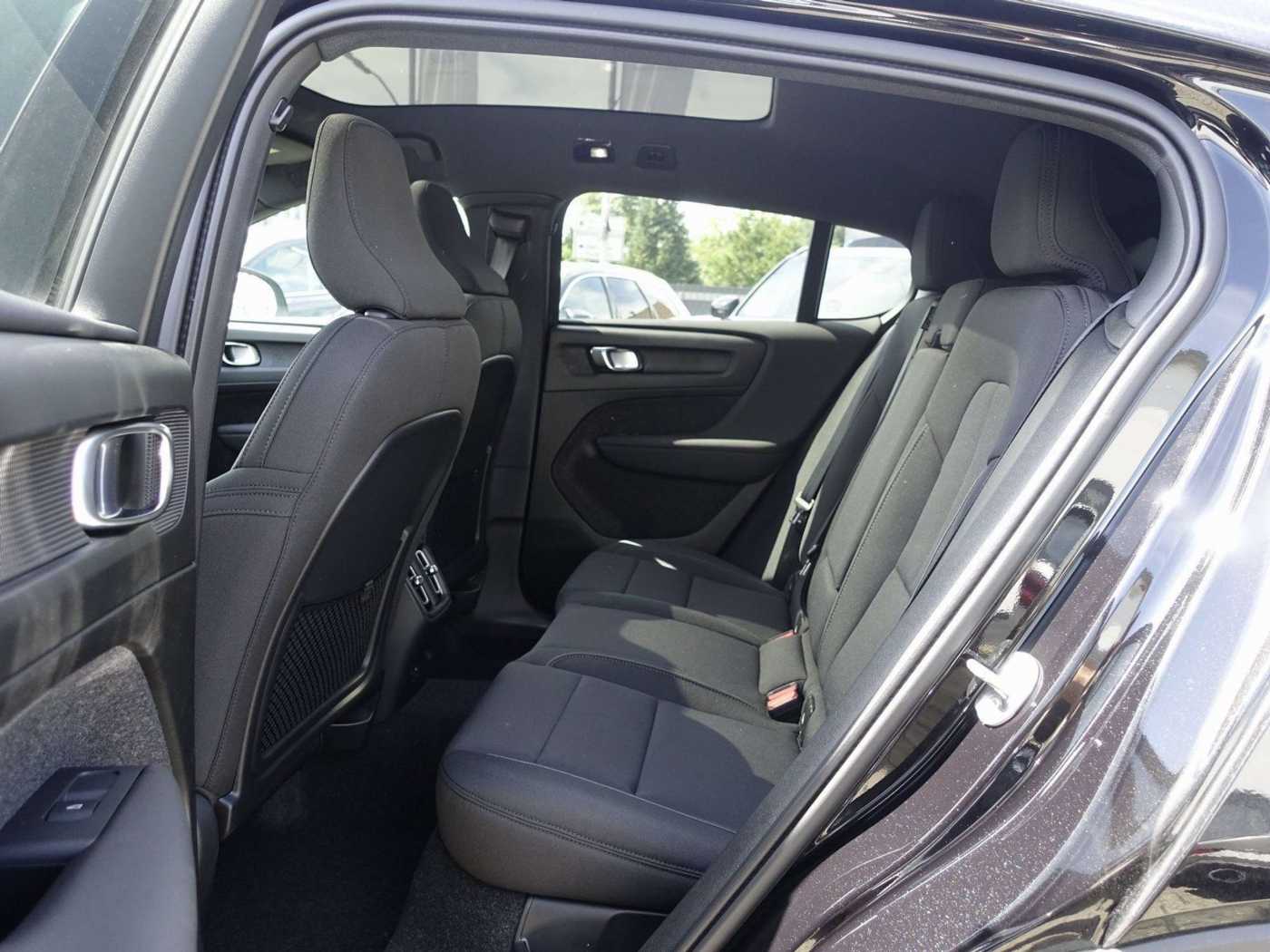 Volvo  Recharge Single Motor Extended Range/Pano