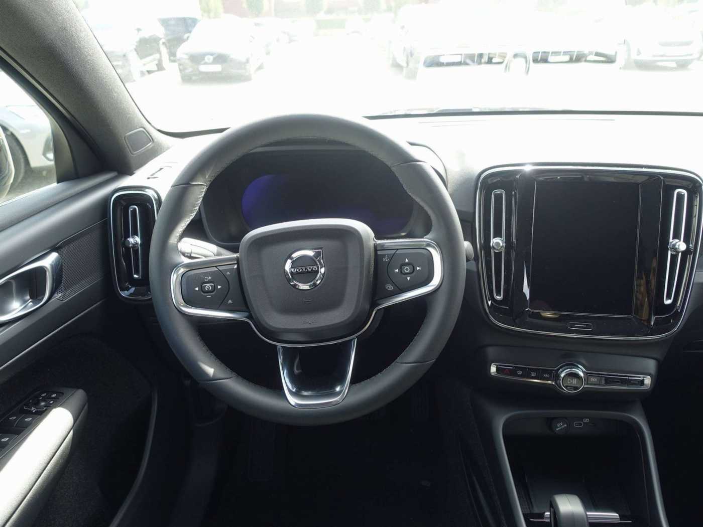 Volvo  Recharge Single Motor Extended Range/Pano