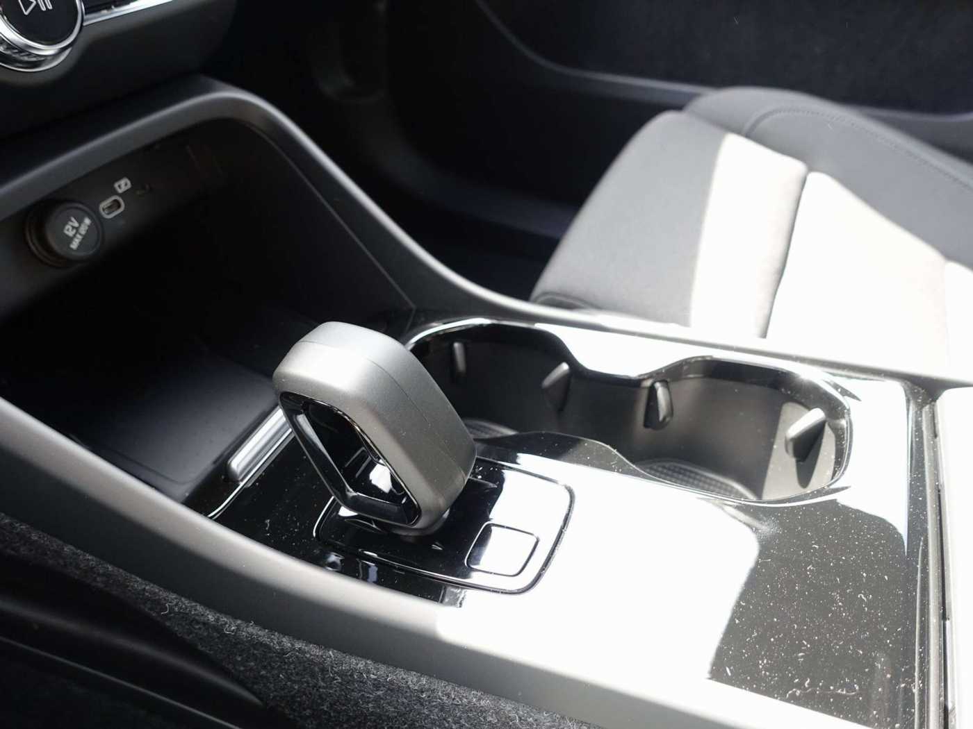 Volvo  Recharge Single Motor Extended Range/Pano