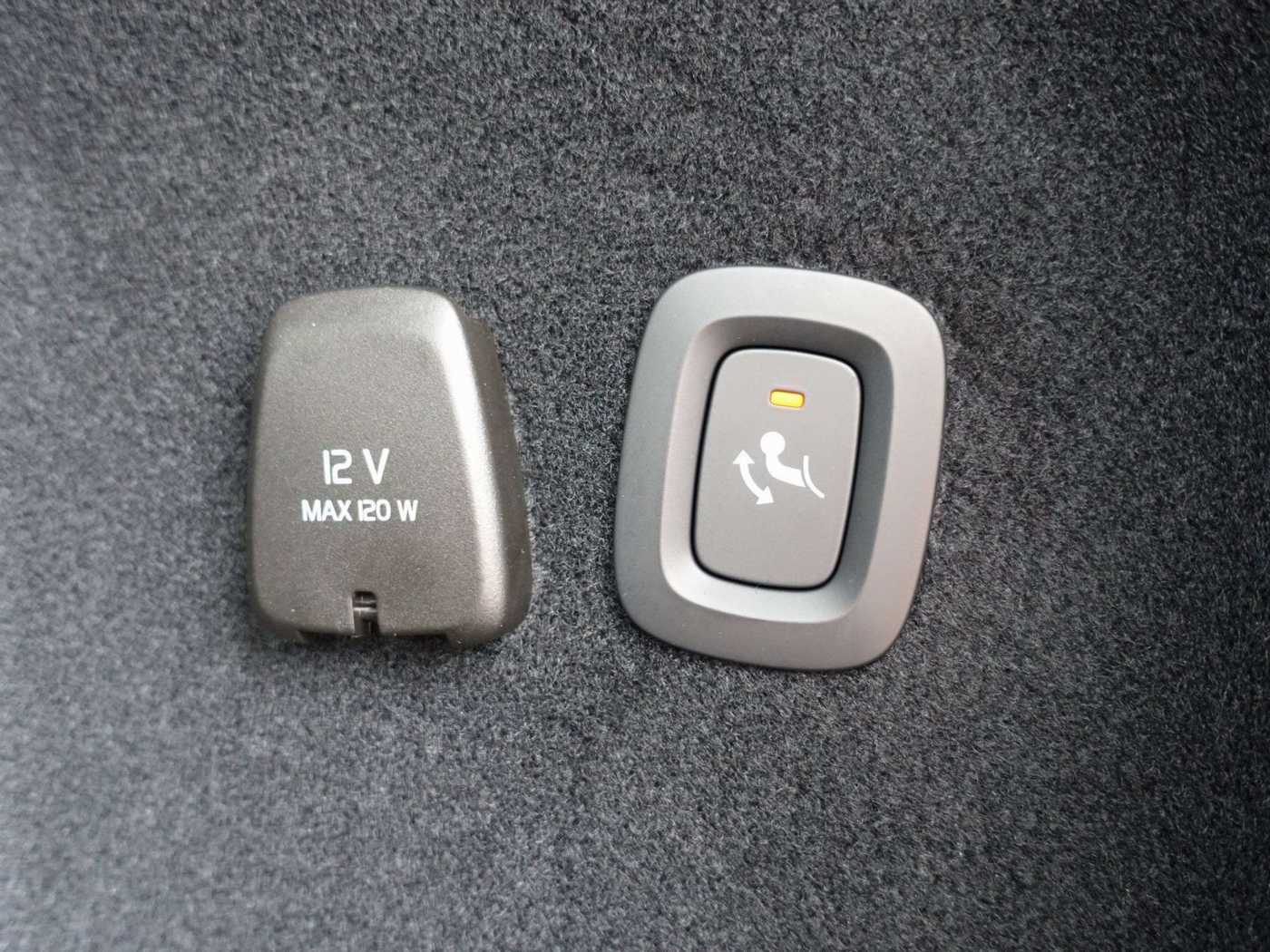 Volvo  Plus Dark T6 AWD Plug-in Hybrid PANO/AHK/360
