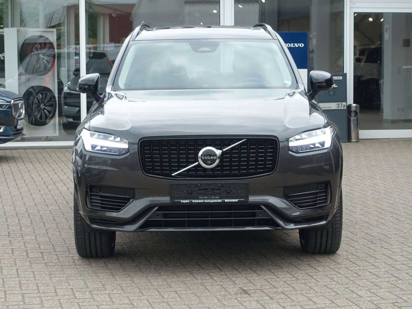 Volvo  Ultra Dark T8 AWD Recharge B&W/PANO/MASSAGE
