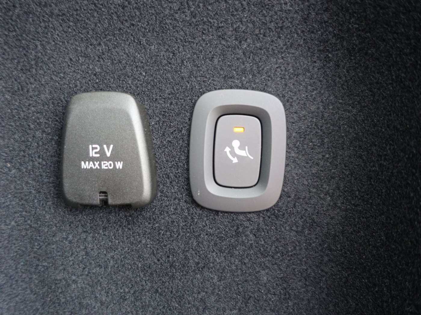 Volvo  Ultra T8 AWD Recharge B&W/360°/AHK/MASSAGE
