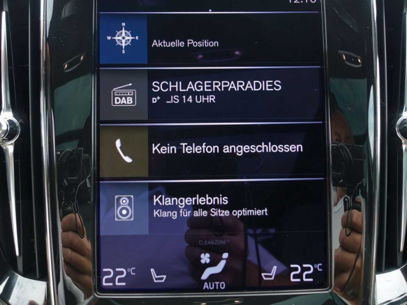 Volvo  B5 Benzin R-Design PANO/AHK/BLIS/360°KAM/ACC