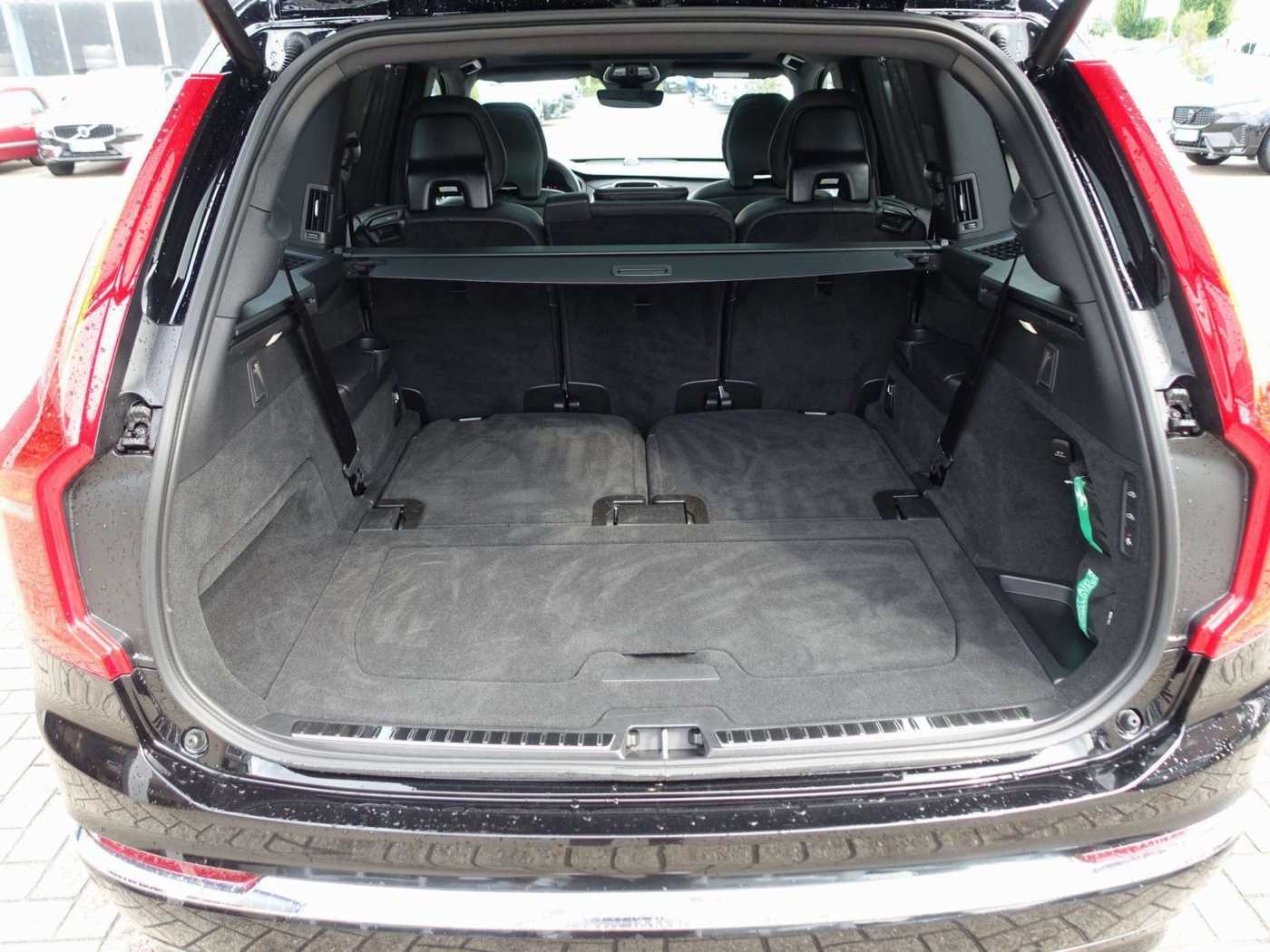Volvo  Plus Bright T8 AWD Plug-in Hybrid PANO/B&W