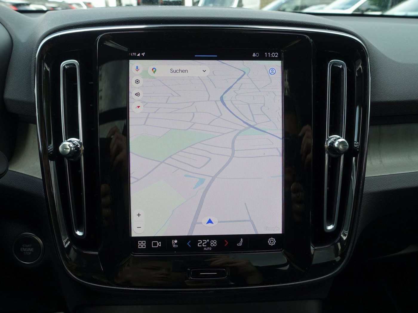 Volvo  Ultra Dark B4 Mild-Hybrid PANO/360°KAM/BLIS