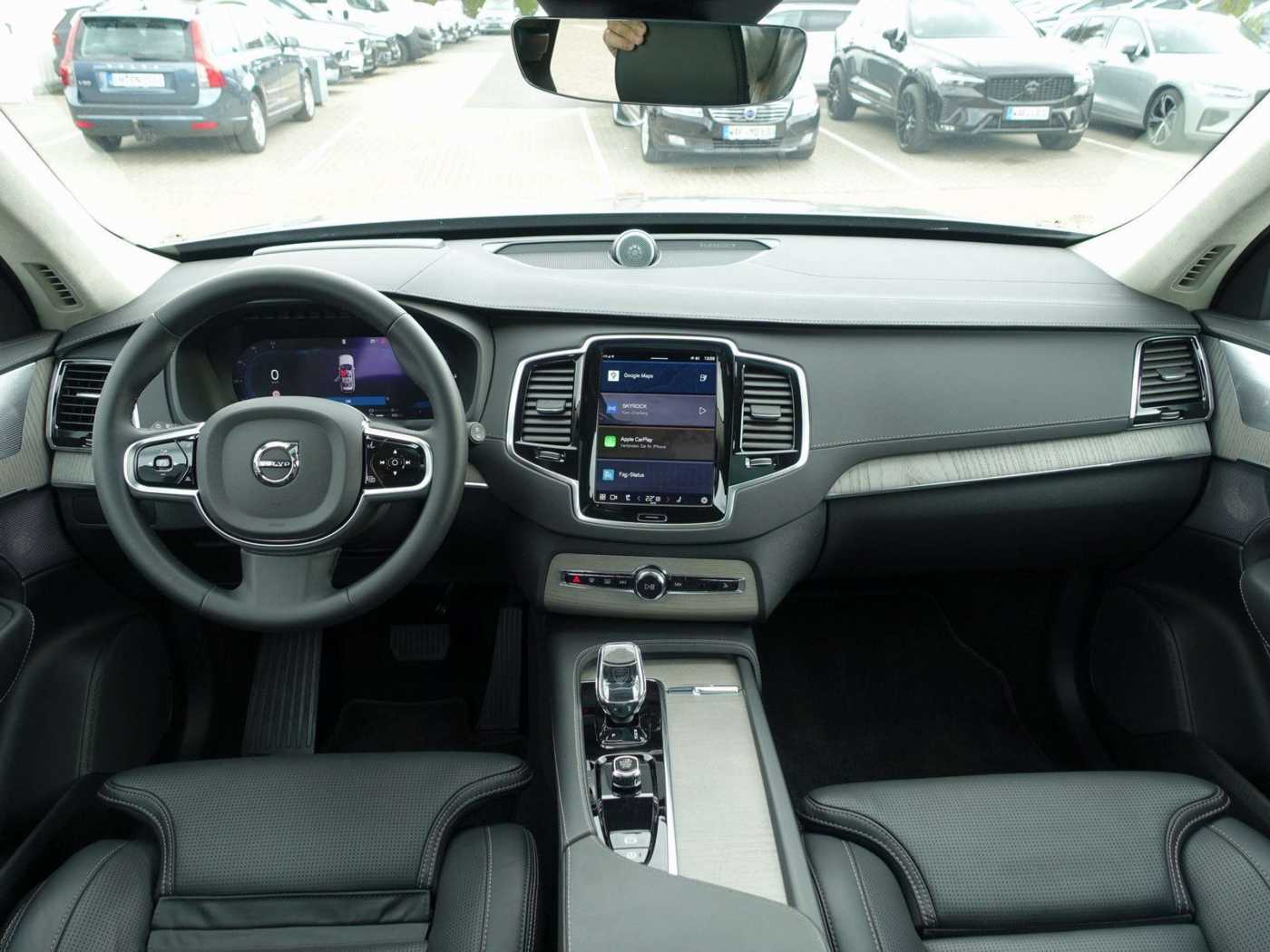 Volvo  Ultra T8 AWD Plug-In 360°/PANO/B&W/HUD/BLIS