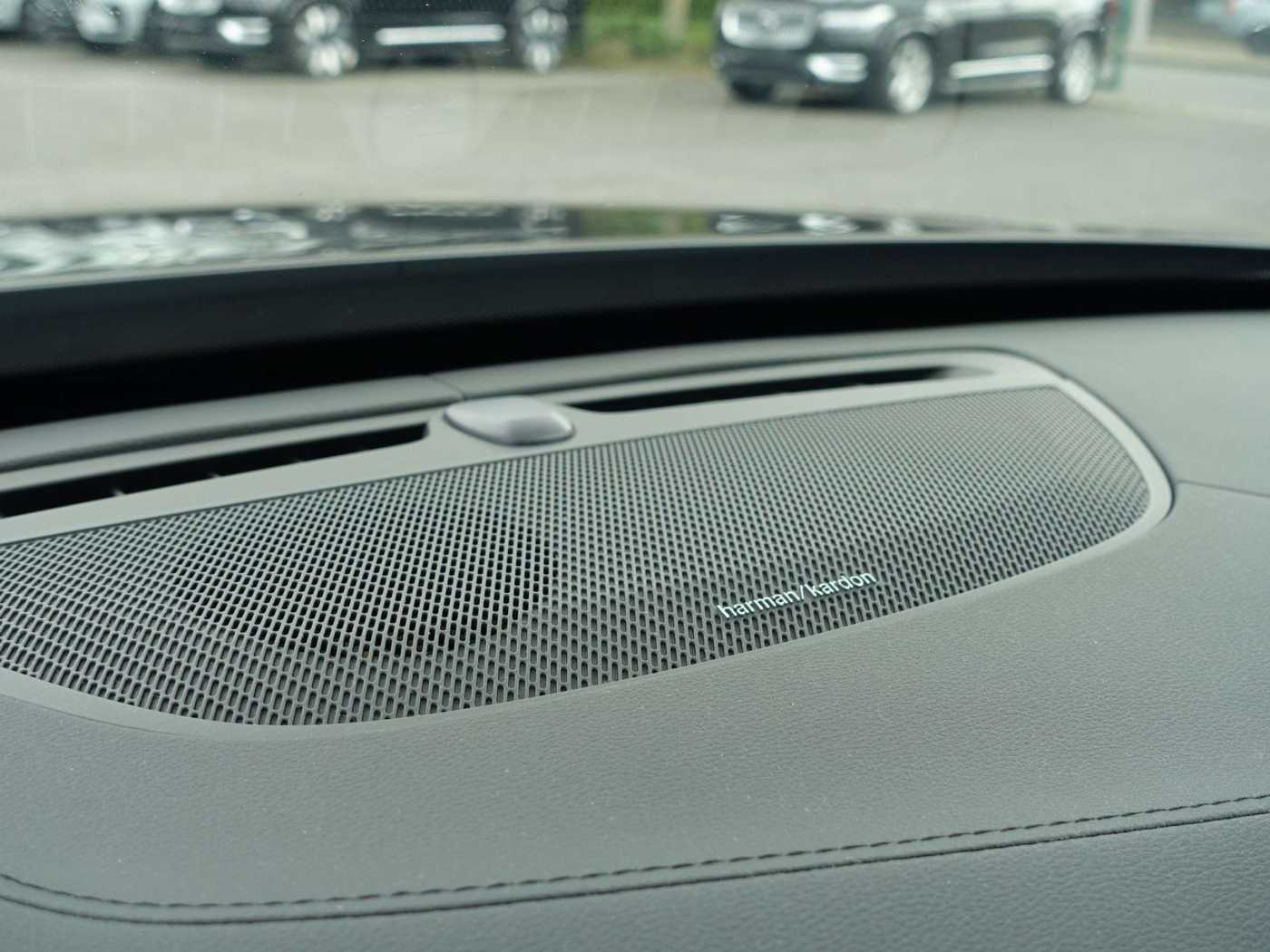 Volvo  Plus Bright T8 AWD Plug-in Hybrid PANO/360°
