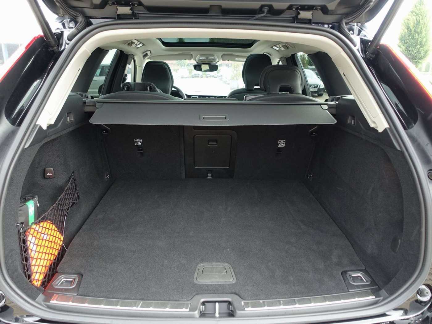 Volvo  Recharge Plus Bright T8 AWD Pano/360°Cam/