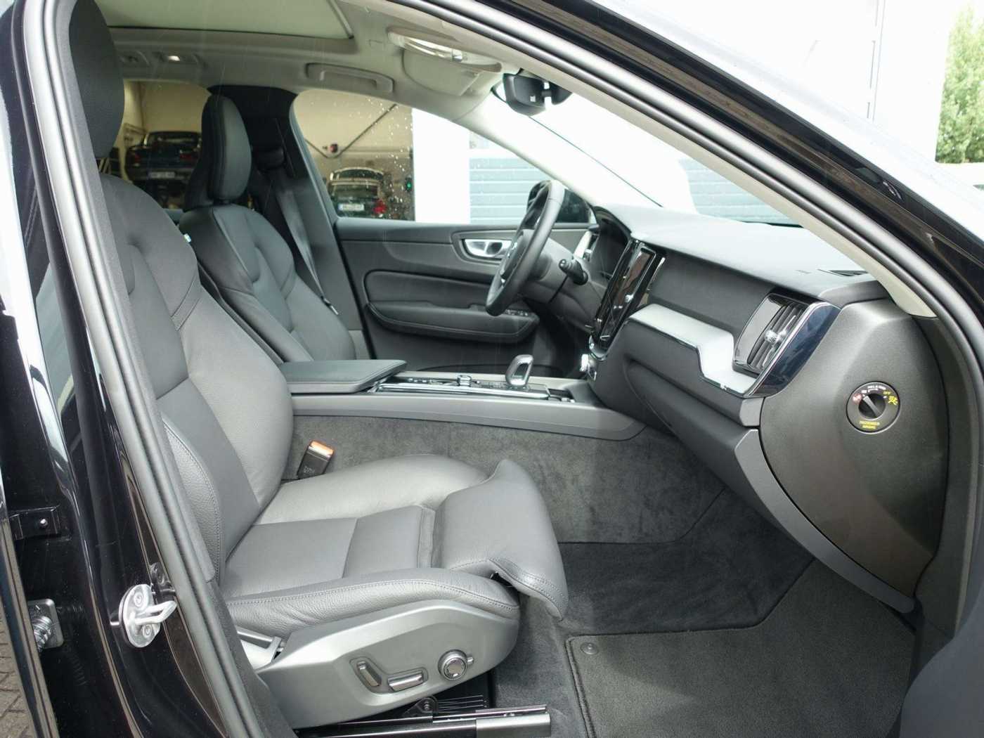Volvo  Recharge Plus Bright T8 AWD Pano/360°Cam/
