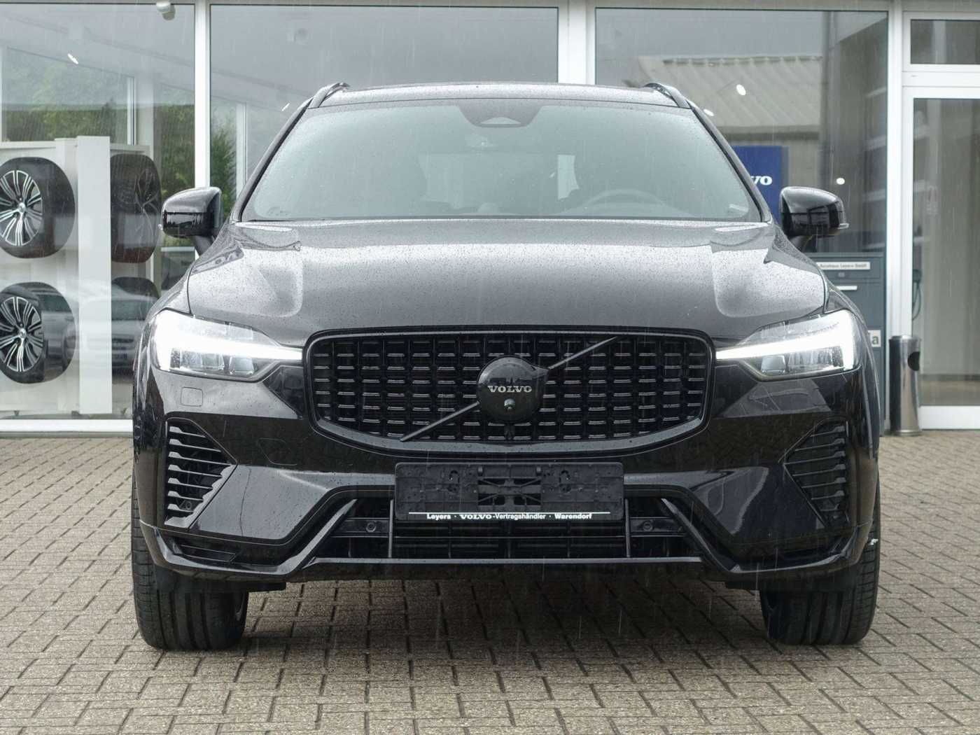 Volvo  Black Edition Plus T6 Four-C/B&W/Pano/AHK