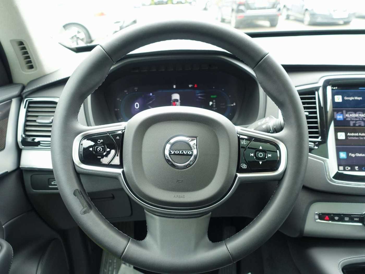 Volvo  Ultra T8 AWD Plug-in Hybrid Pano/HeadUp/H&K