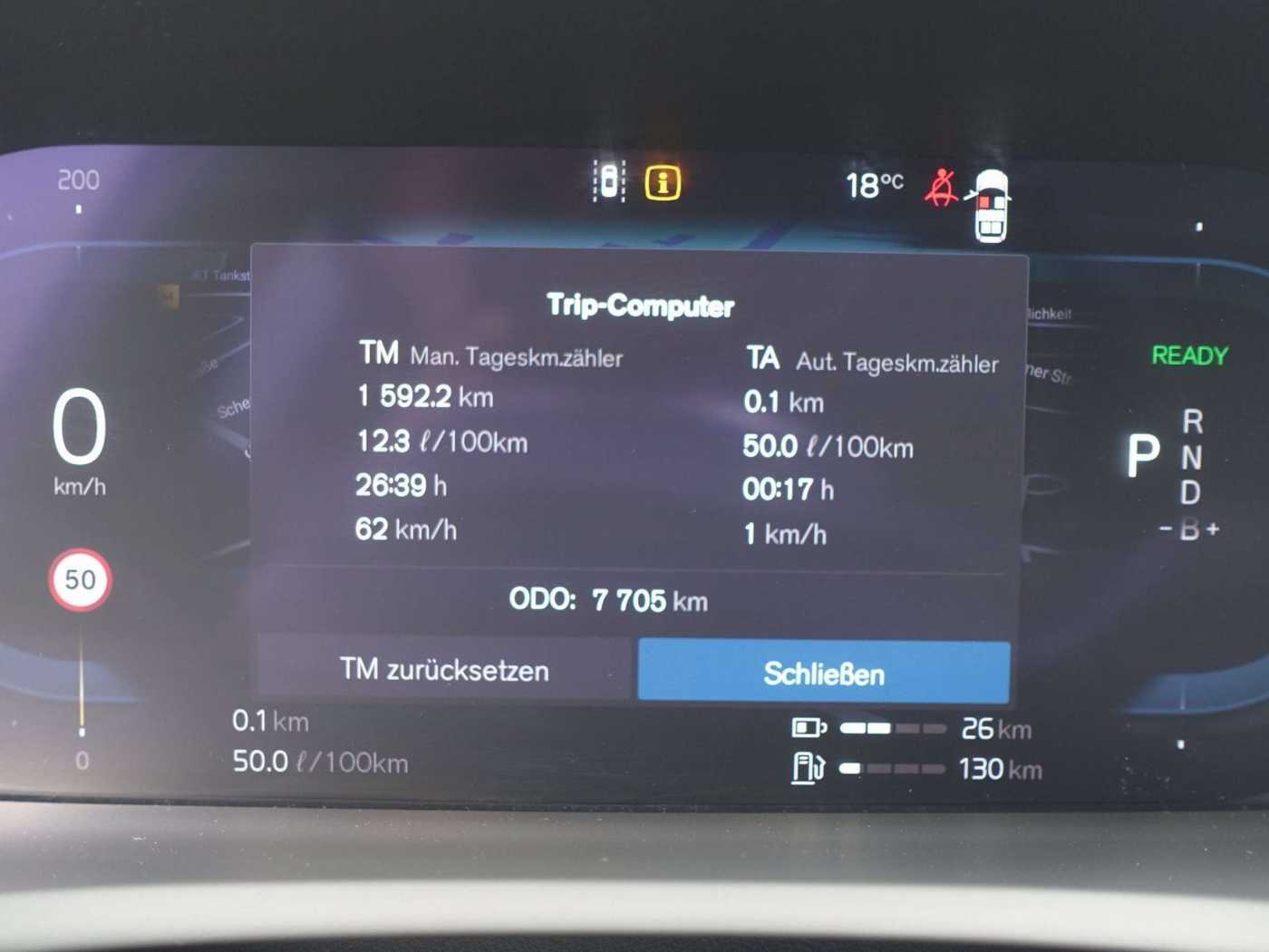 Volvo  Ultra T8 AWD Plug-in Hybrid Pano/HeadUp/H&K