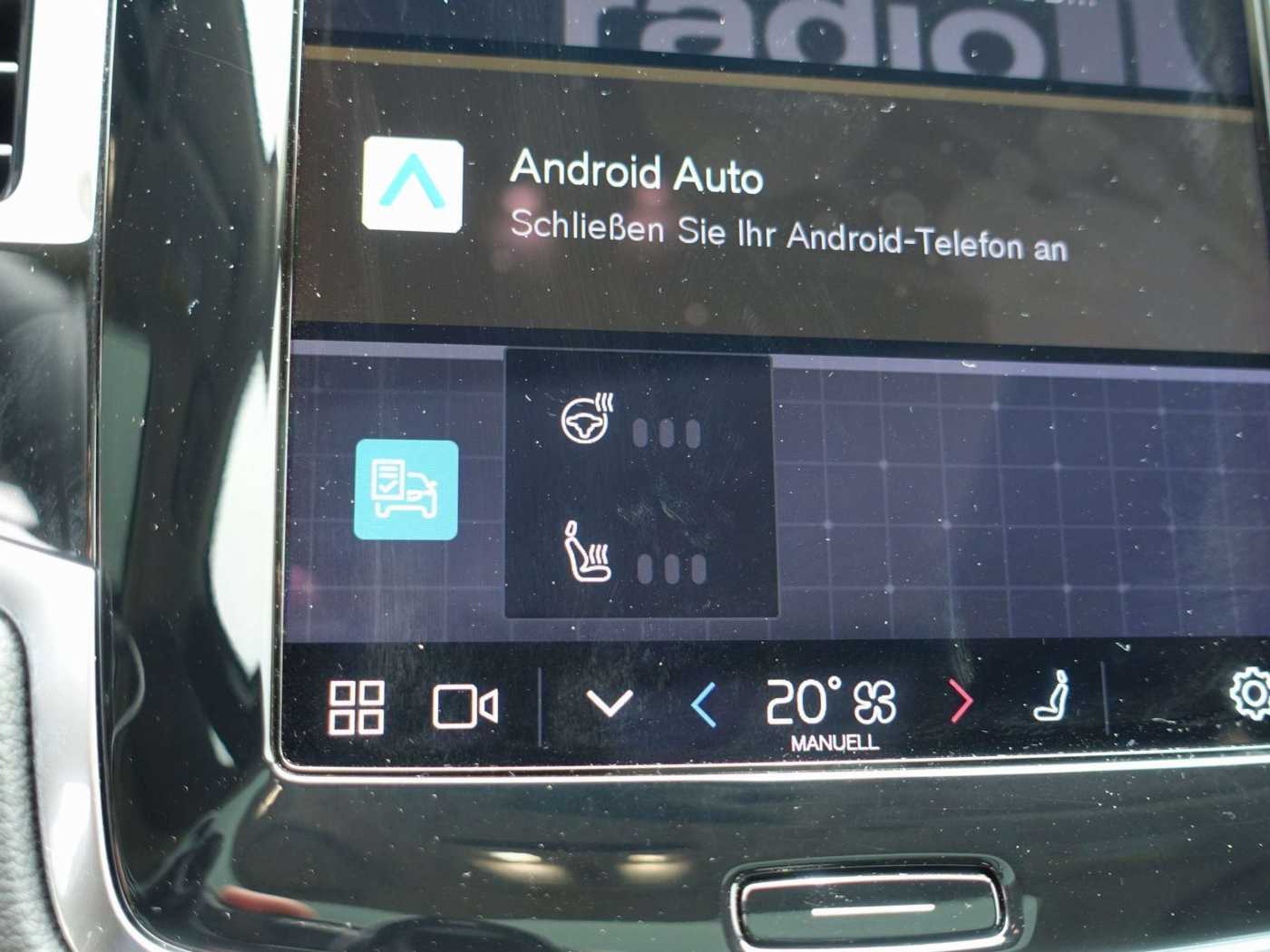 Volvo  Ultra T8 AWD Plug-in Hybrid Pano/HeadUp/H&K
